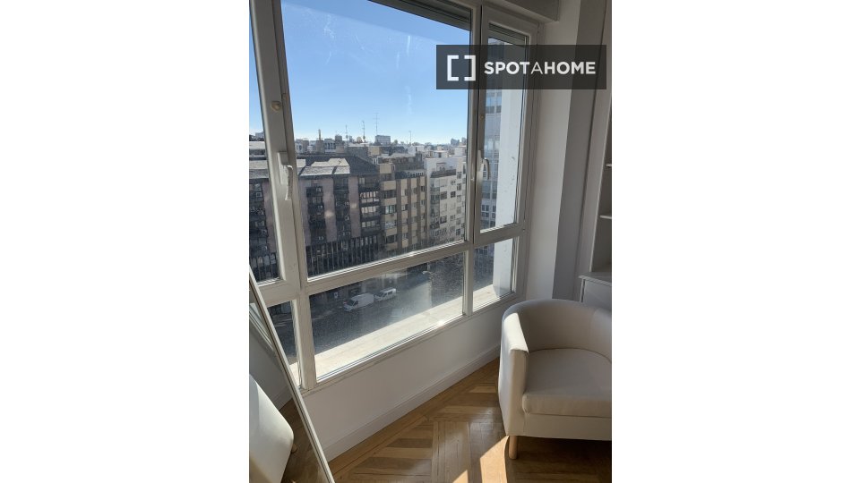 Double room Madrid, 6 beds — photo 13