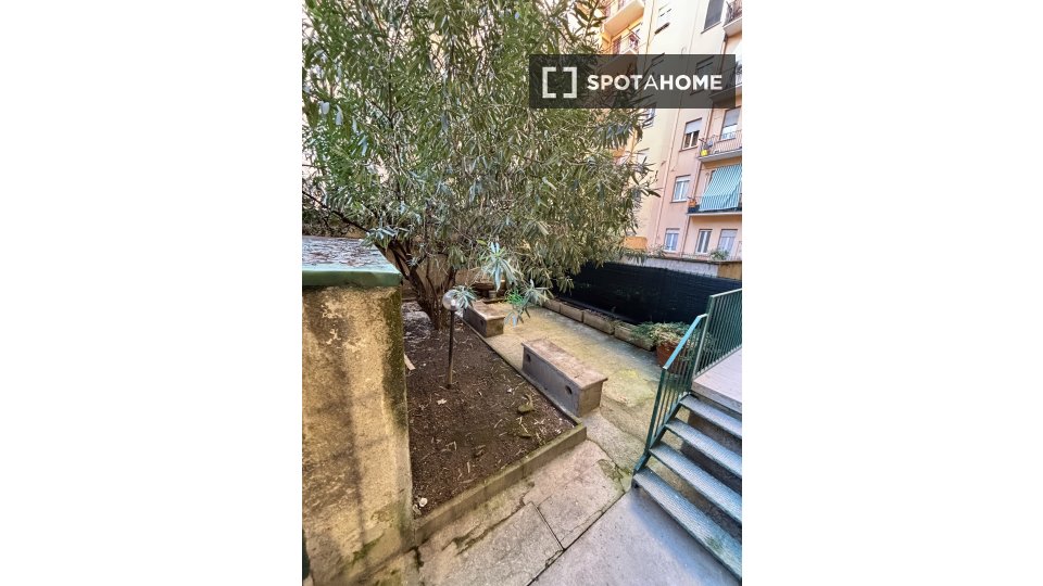 Apartment Milan, 1 bed, 47m² — photo 20