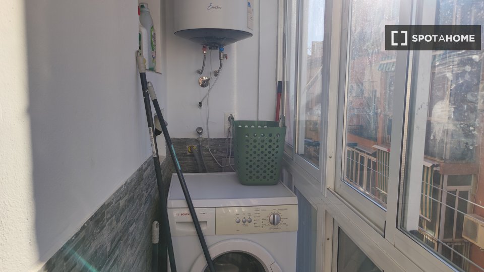Apartment Granada, 3 beds, 65m² — photo 37