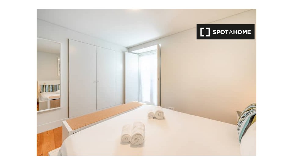 Apartment Lisbon, 1 bed — photo 19