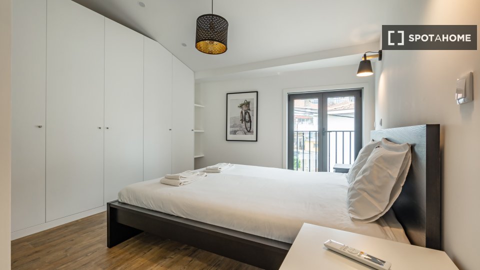 Apartment Porto, 2 beds, 97m² — photo 16
