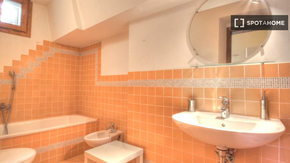 Appartamento con una camera da letto in affitto a Scandicci, Firenze. - in Florence