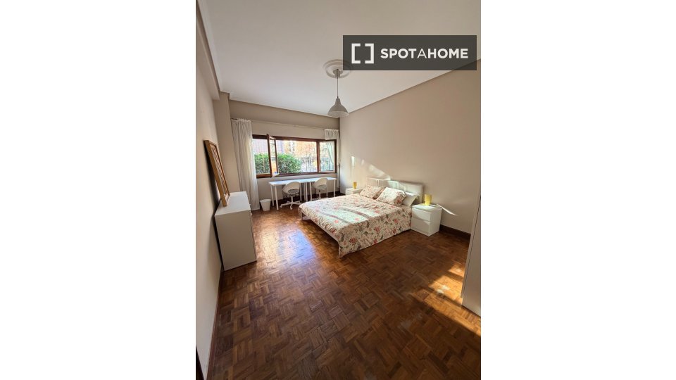 Camera doppia Bilbao, 4 camere, 85m² — foto 8