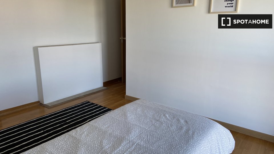 Double room Lisbon, 5 beds, 144m² — photo 2