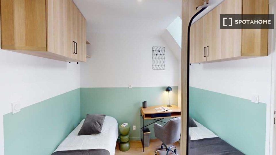 Double room Paris, 9 beds, 160m² — photo 14