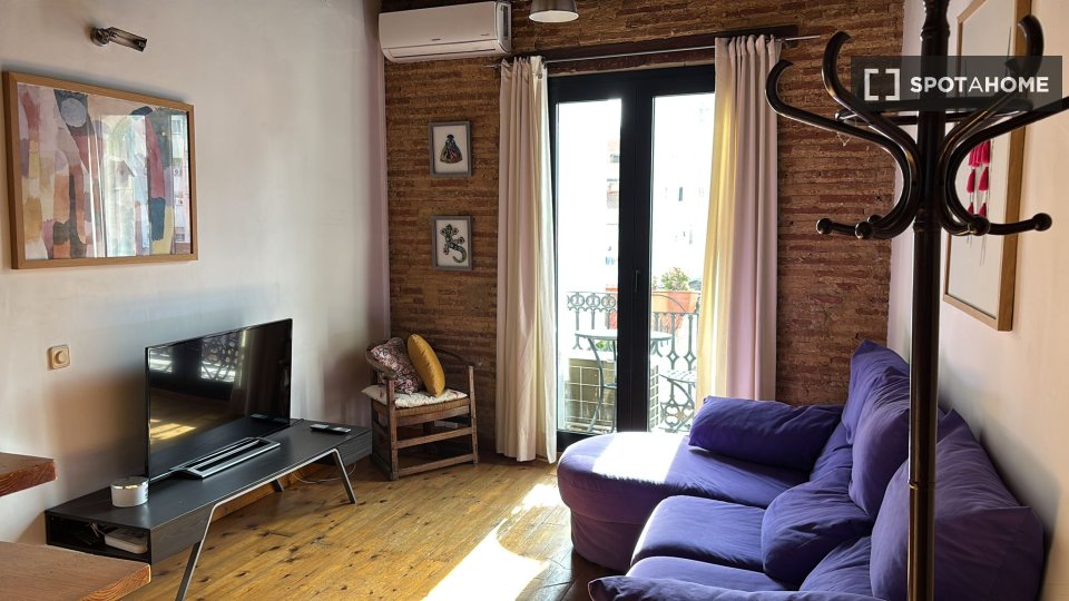Apartment Valencia, 2 beds, 50m² — photo 24