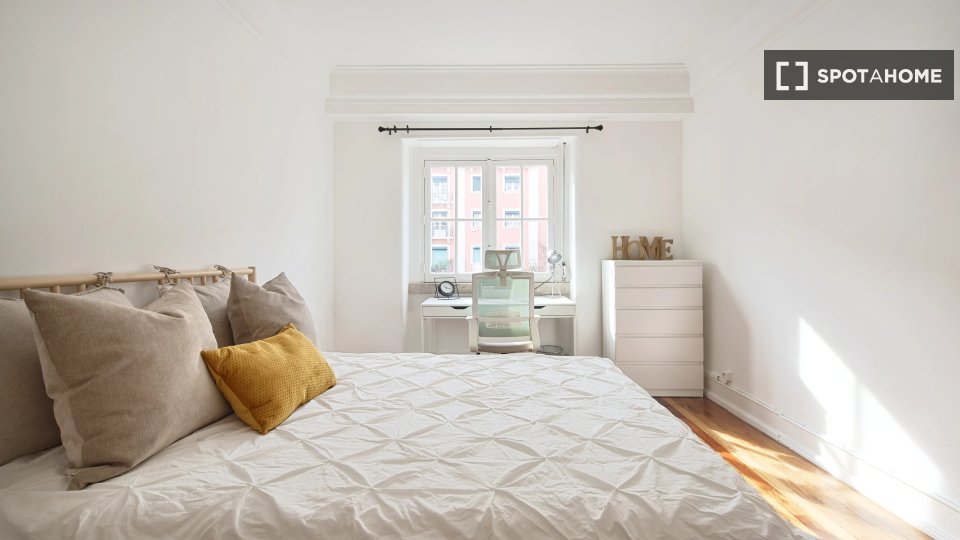 Double room Lisbon, 7 beds — photo 13