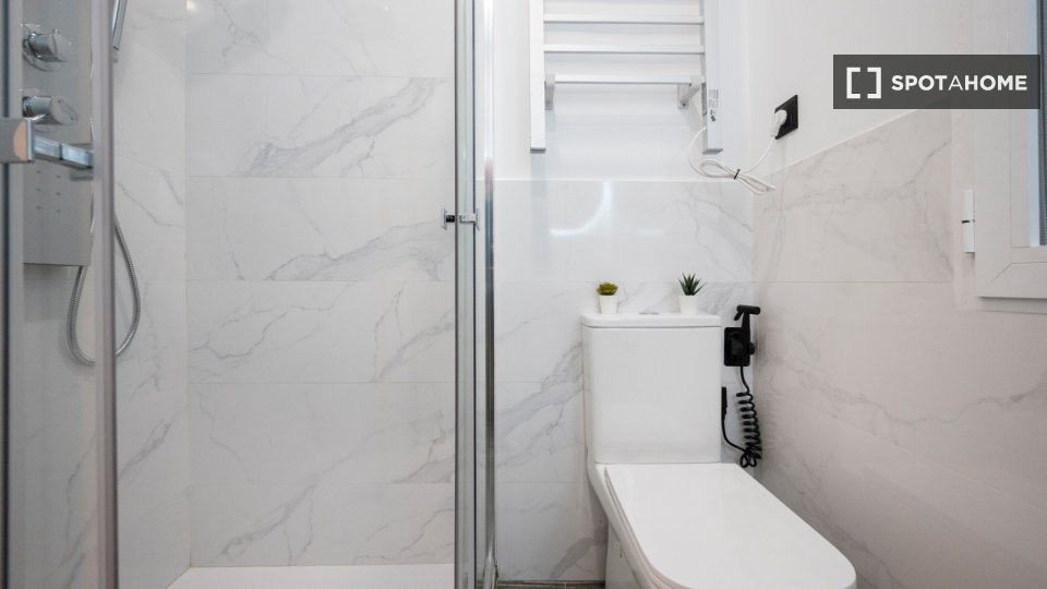 Apartment Madrid, 2 beds, 47m² — photo 11