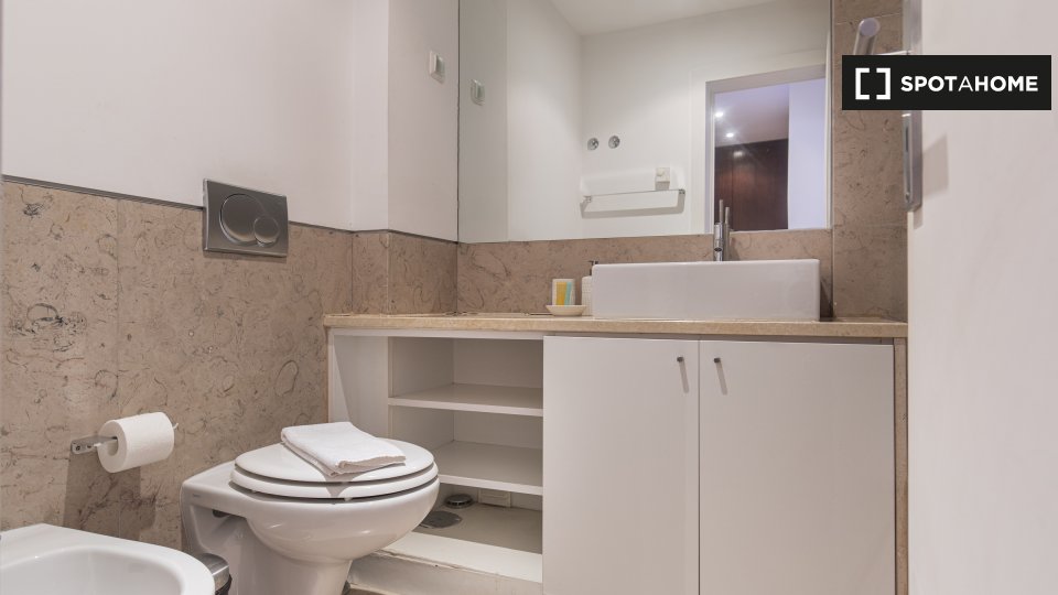 Apartment Lisbon, 1 bed — photo 19