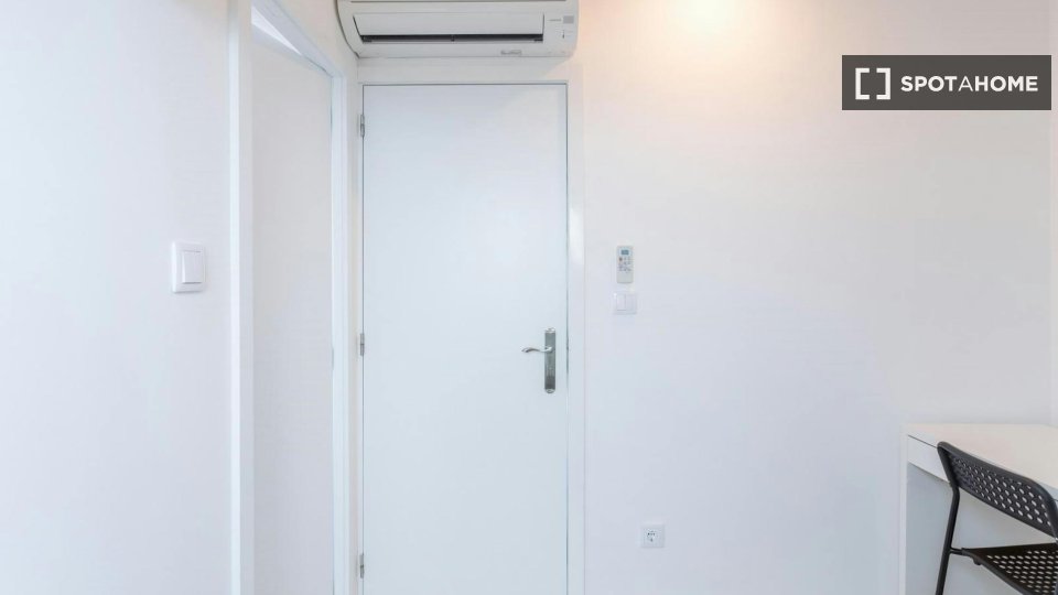 Double room Porto, 20 beds — photo 1
