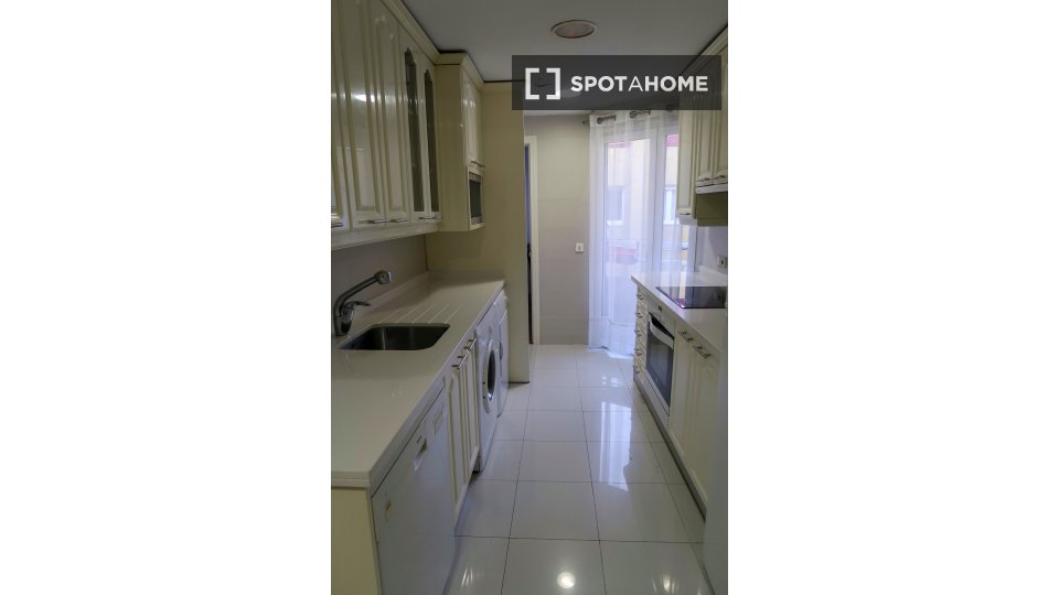 Apartment Madrid, 1 bed, 45m² — photo 2