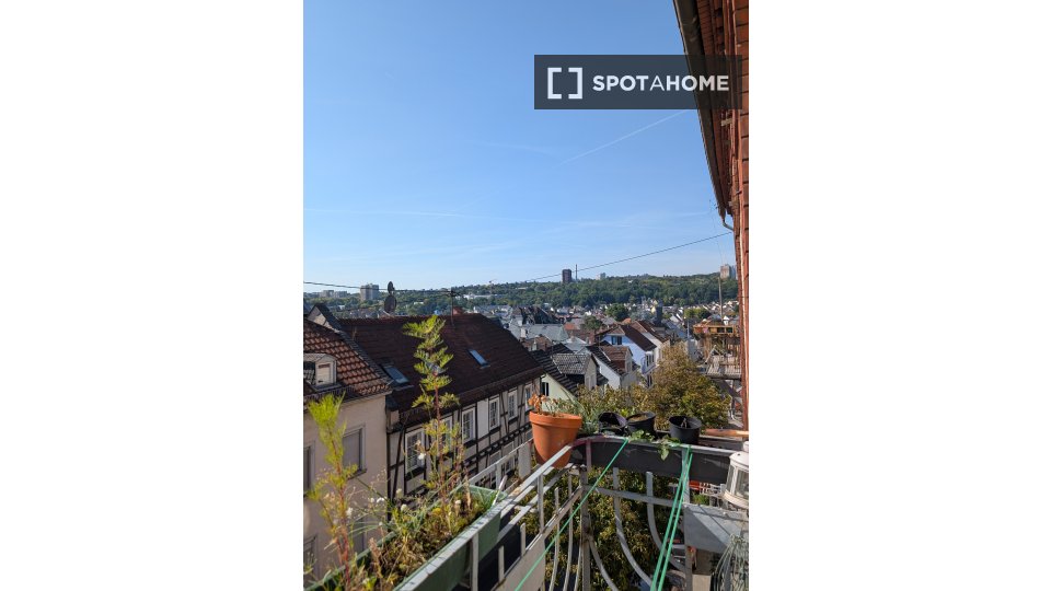Apartment Frankfurt, 3 beds, 64m² — photo 2