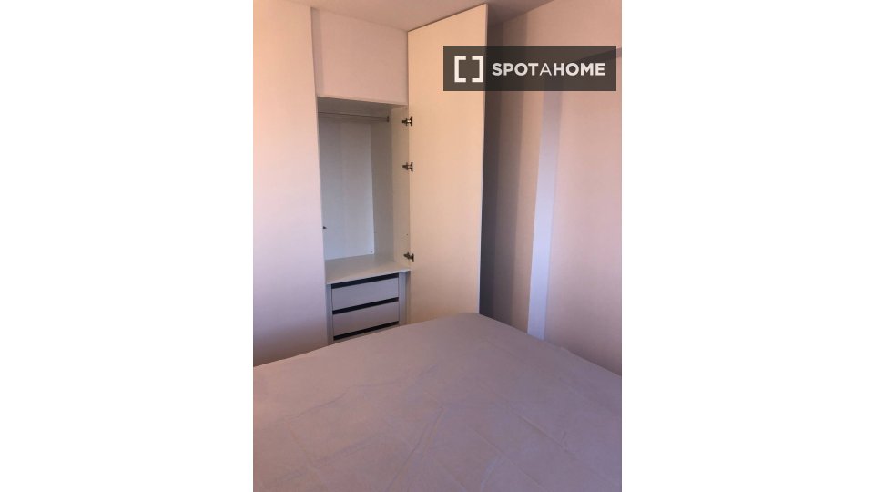 Apartment Lisbon, 4 beds — photo 15