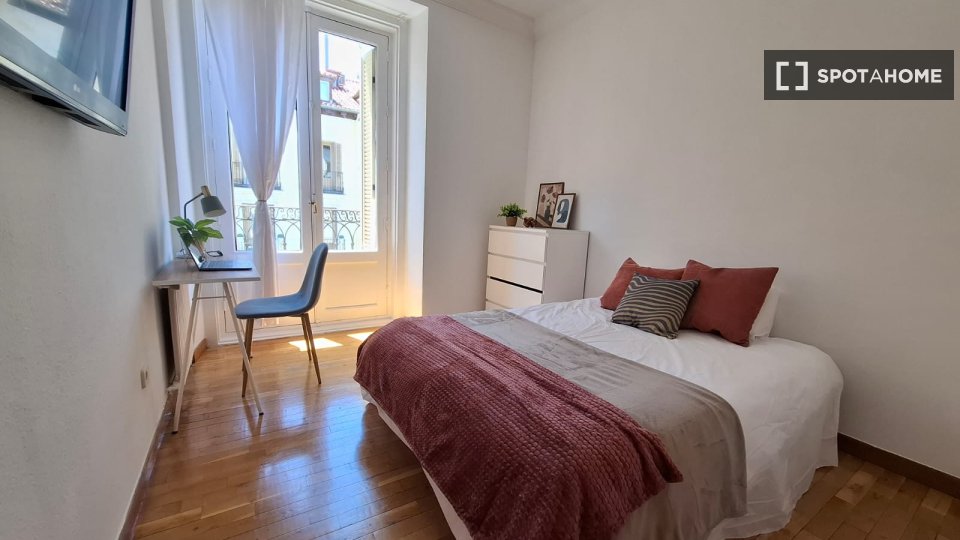 Double room Madrid, 5 beds — photo 14