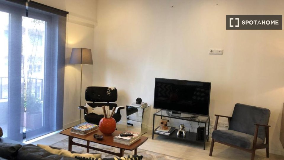 Apartment Lisbon, 2 beds — photo 11