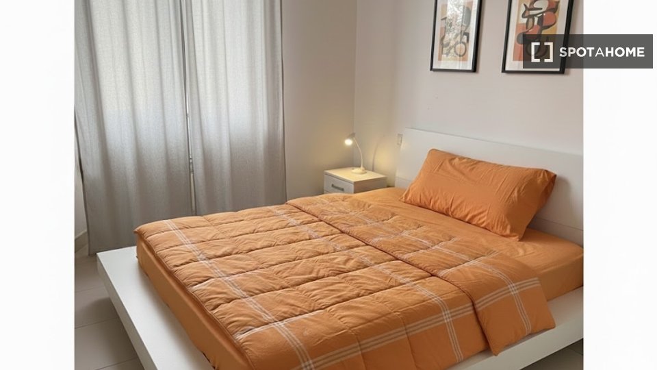 Double room Milan, 3 beds — photo 10