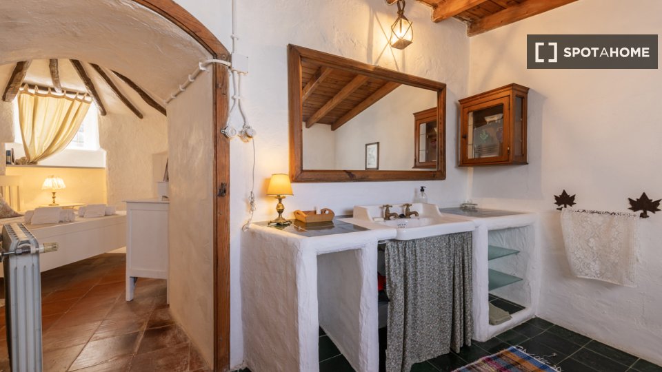 Apartment Lisbon, 4 beds, 200m² — photo 10