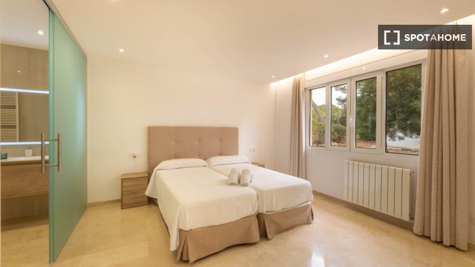 Apartment Palma_De_Mallorca, 4 beds, 250m² — photo 16