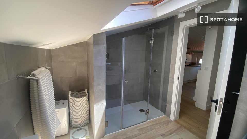 Apartment mono Lisbon, 45m² — photo 12