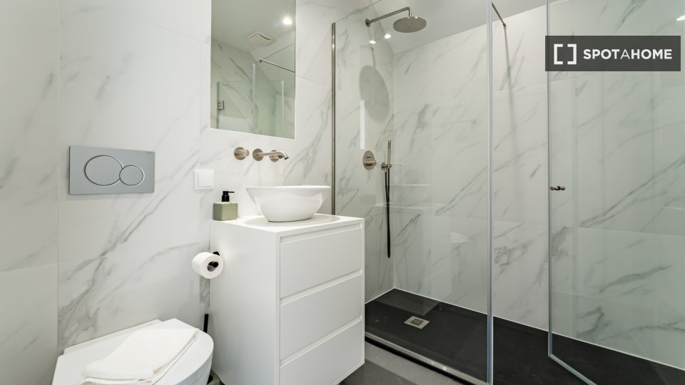 Apartment Porto, 2 beds, 162m² — photo 1