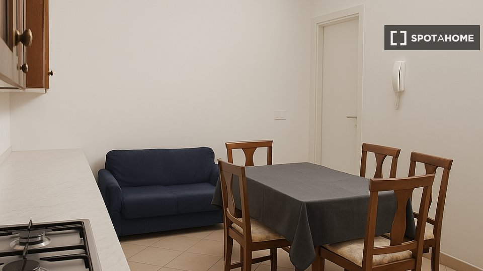 Double room Milan, 3 beds, 70m² — photo 7