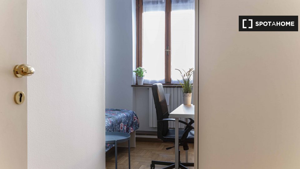 Double room Milan, 6 beds, 140m² — photo 1