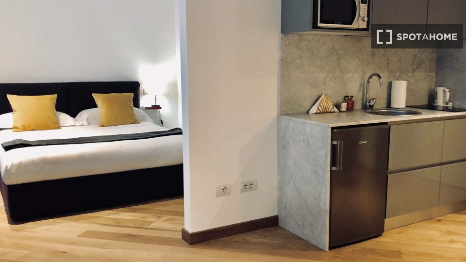Apartment mono Genoa, 30m² — photo 3