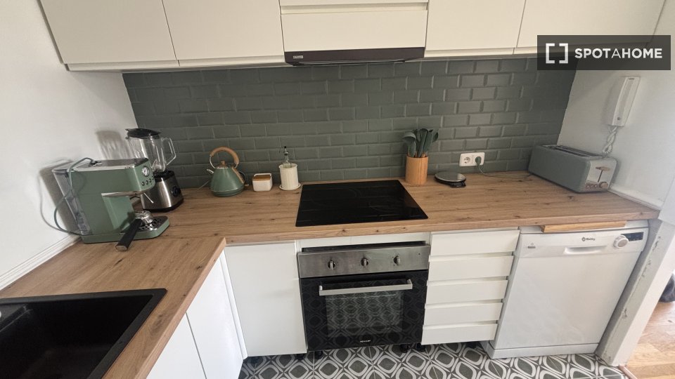 Double room Valencia, 2 beds, 100m² — photo 13