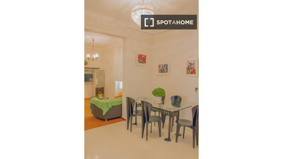 Double room Athens, 4 beds — photo 4