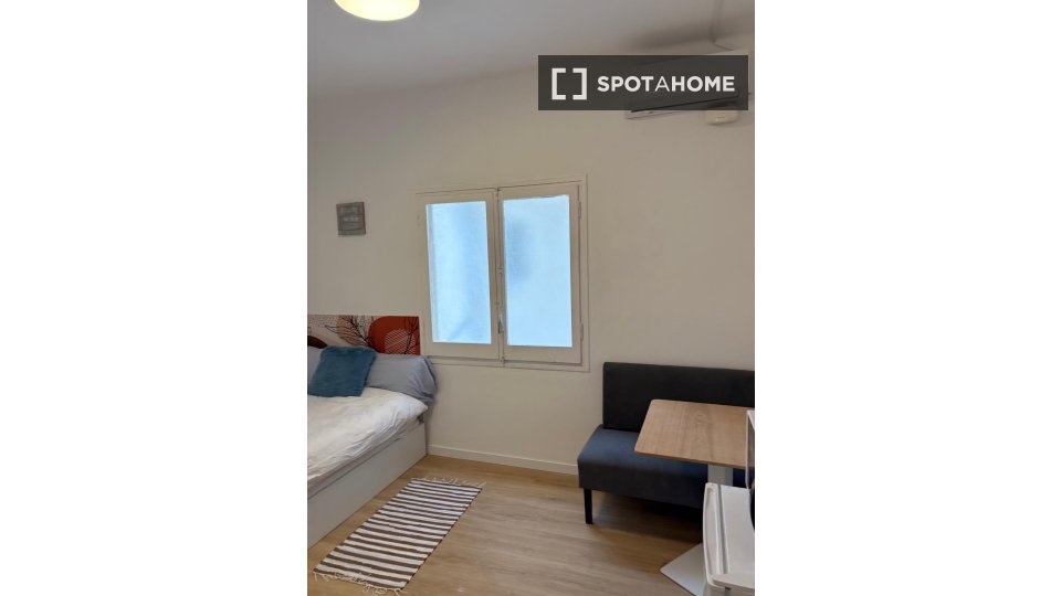 Apartment mono Barcelona, 27m² — photo 10