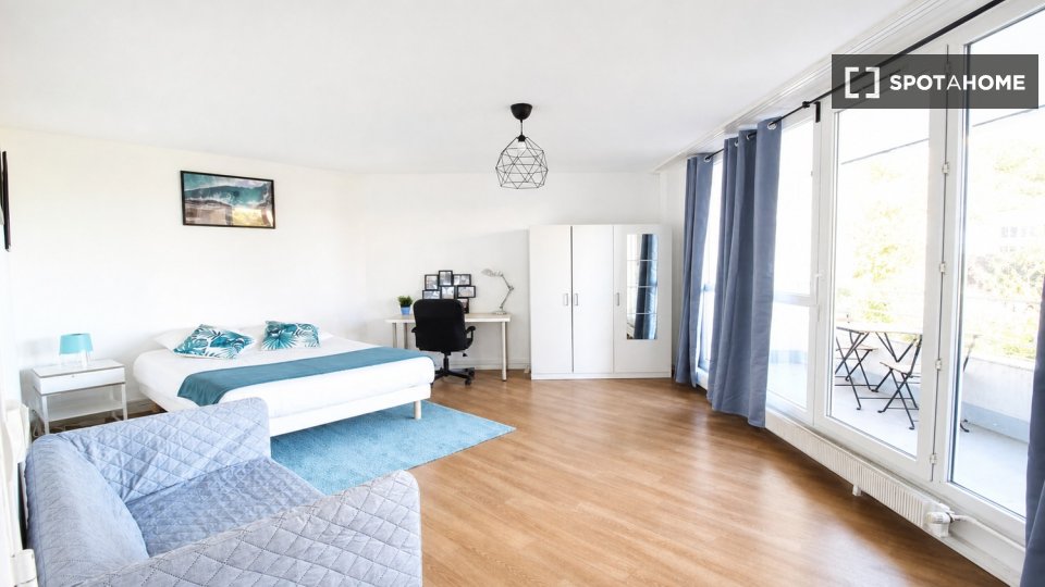 Chambre double Paris, 4 chambres — photo 24