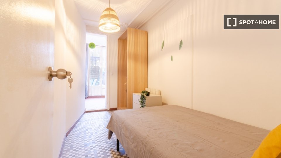 Habitación doble Barcelona, 7 habitaciones, 150m² — foto 9