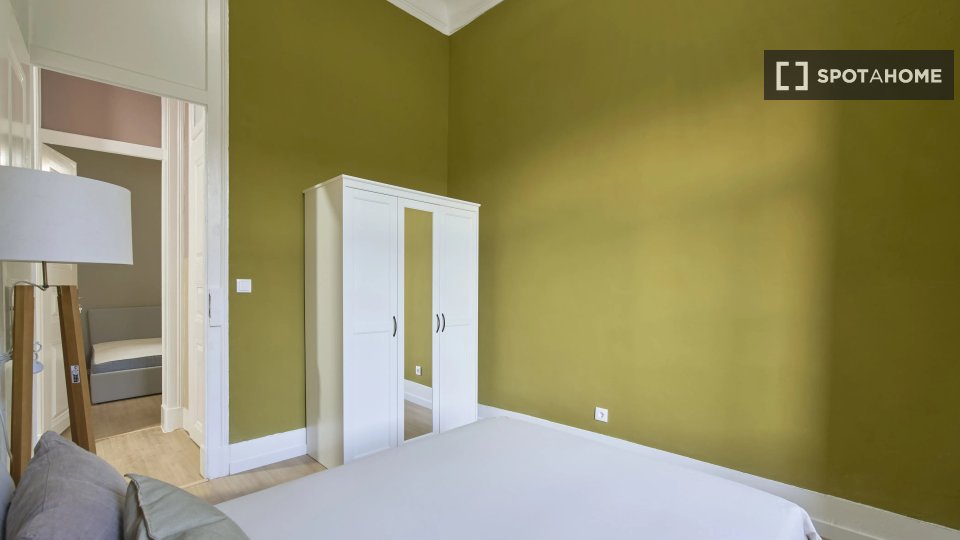Double room Lisbon, 9 beds — photo 5