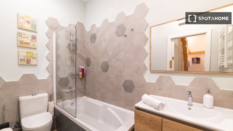 Apartment Madrid, 5 beds, 112m² — photo 6