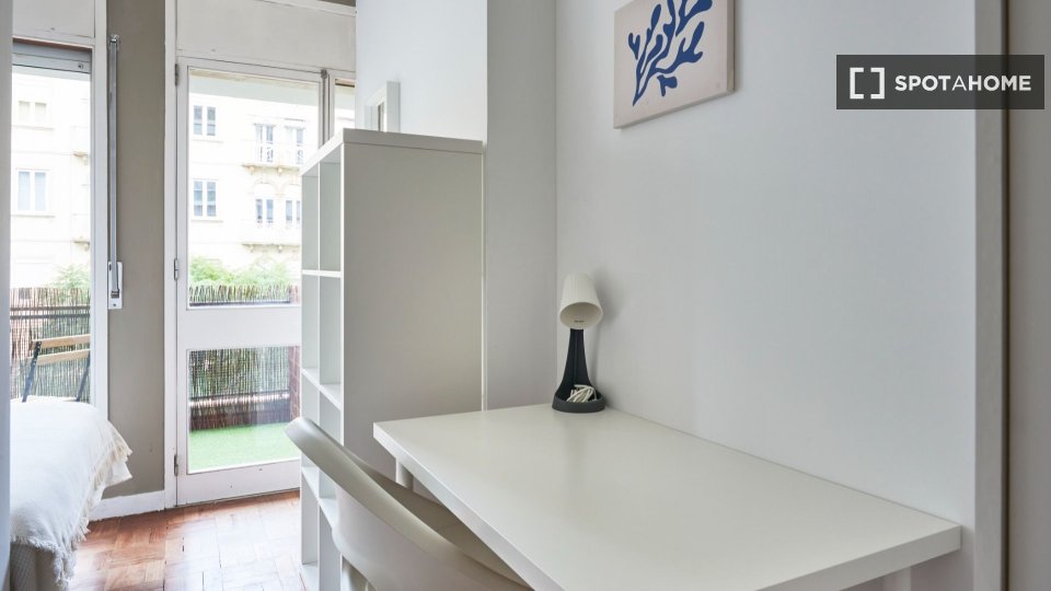 Double room Lisbon, 10 beds — photo 30