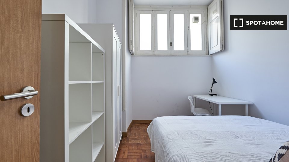 Double room Lisbon, 11 beds — photo 2