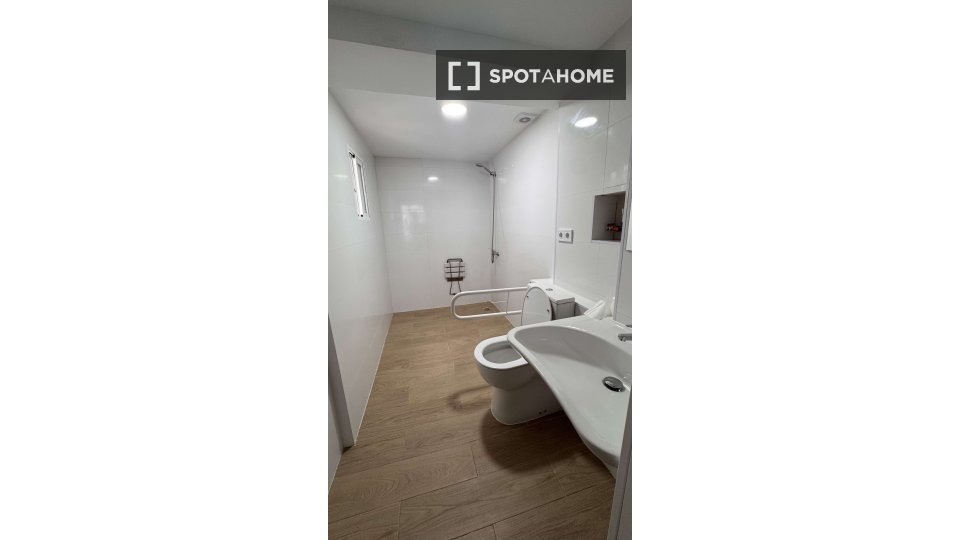 Apartment Valencia, 1 bed — photo 18