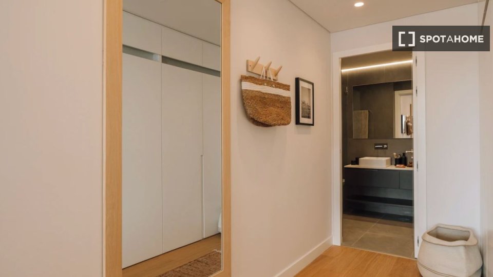 Apartment Lisbon, 1 bed — photo 2