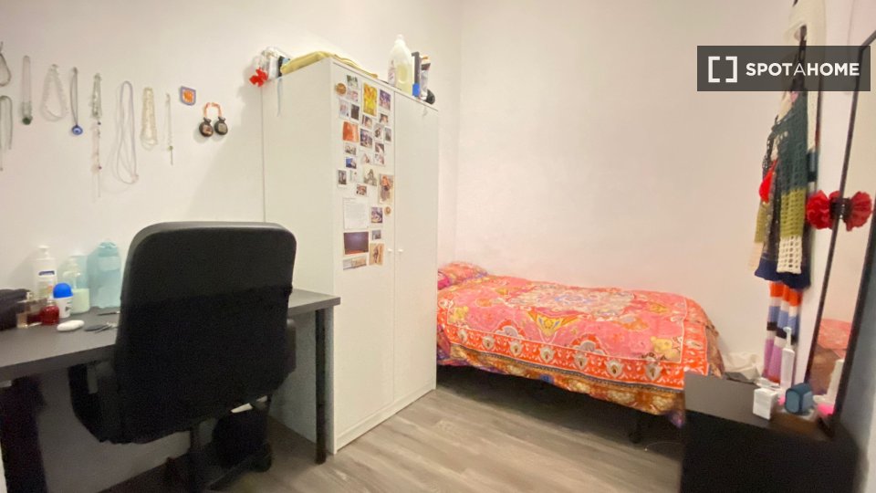 Double room Madrid, 10 beds — photo 12