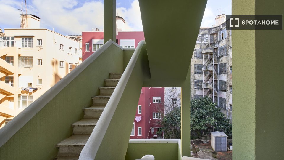 Double room Lisbon, 7 beds — photo 10