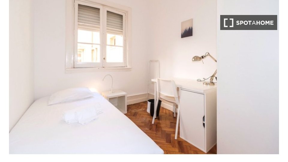 Double room Lisbon, 7 beds — photo 21