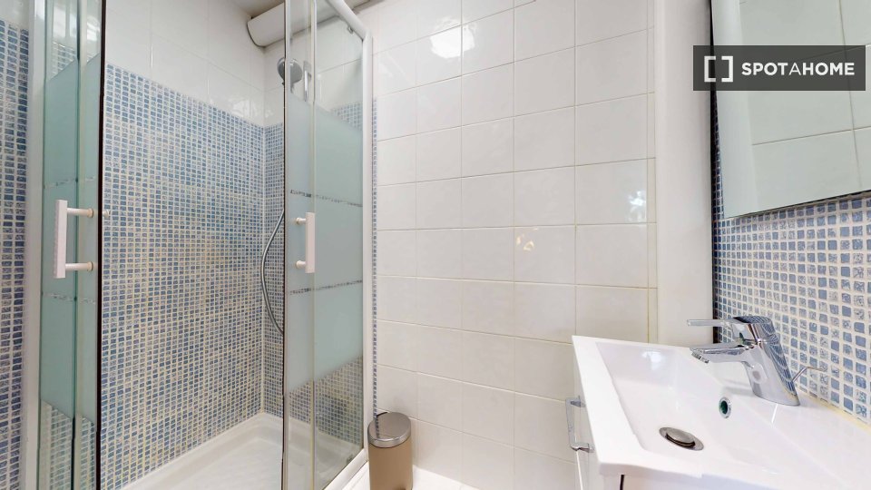 Double room Montpellier, 15 beds — photo 17