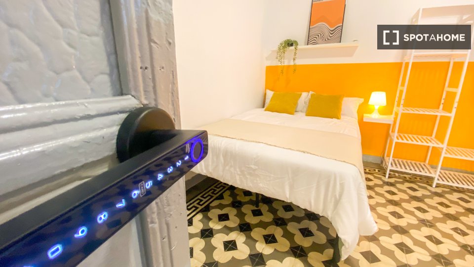 Double room Granada, 6 beds, 160m² — photo 11