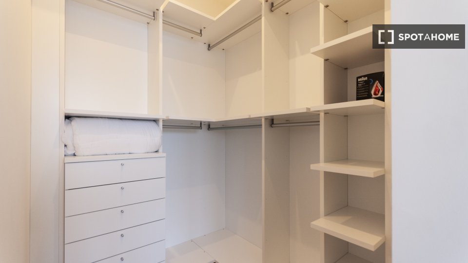 Apartment Milan, 1 bed, 59m² — photo 4