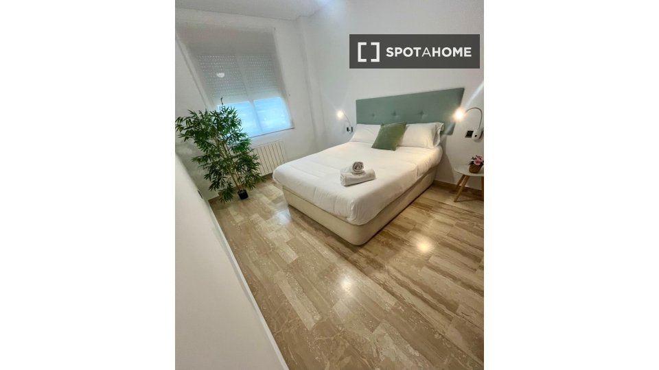 Apartment Valencia, 3 beds, 140m² — photo 16
