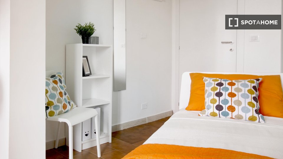 Double room Bologna, 4 beds — photo 10