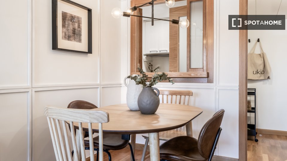 Apartamento de 2 dormitorios en alquiler en Castellana, Madrid
