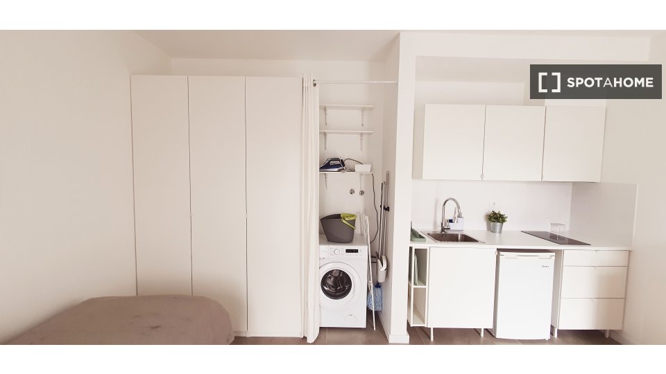Apartment mono Lisbon, 24m² — photo 2