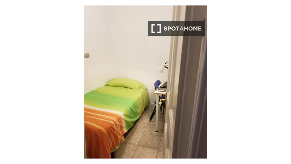 Double room Madrid, 5 beds, 110m² — photo 42
