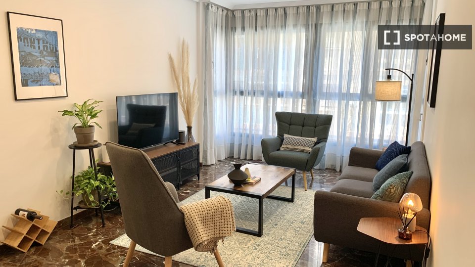 Apartment Valencia, 3 beds, 112m² — photo 26